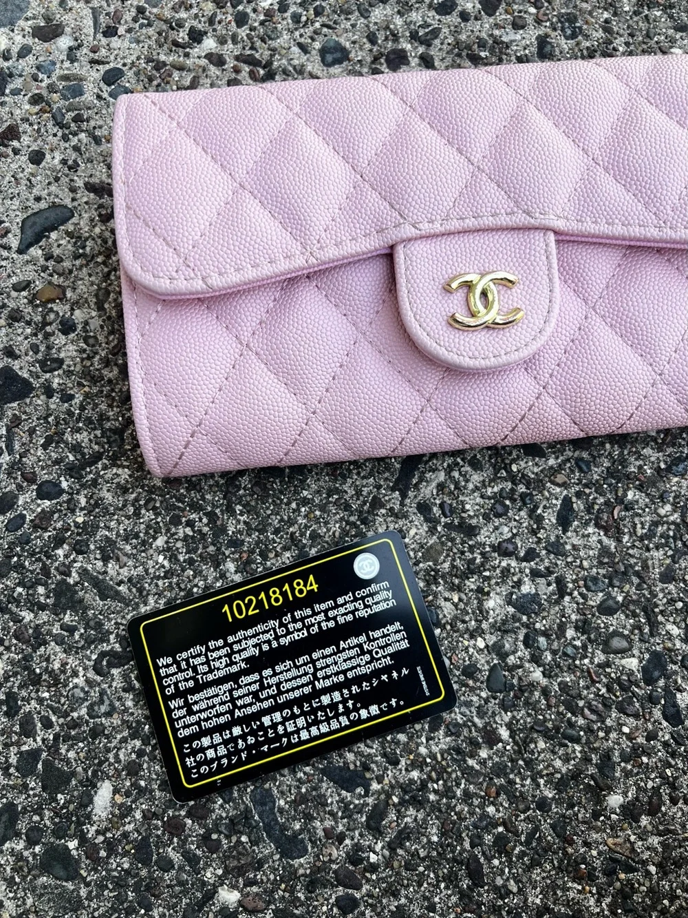 CHANEL elegant wallet